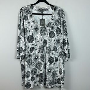 NWT Selection by Ella Popken SIZE 24/26